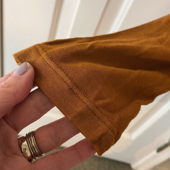 NWT Lou & Grey Brown Long Sleeved Shirt w/ Knot at Bottom Super Soft - Picture 4 of 7